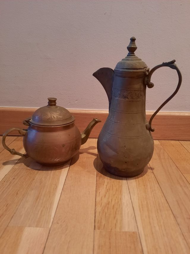 2 jarras antiguas, 15 euros las 2