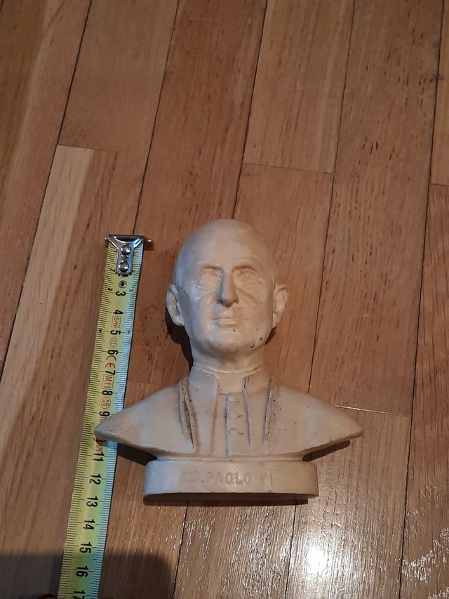 Antiguo busto del Papa San Pablo sexto firmado