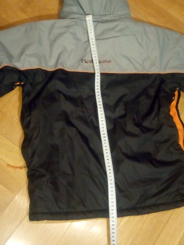 Cazadora forrada e impermeable. talla 32