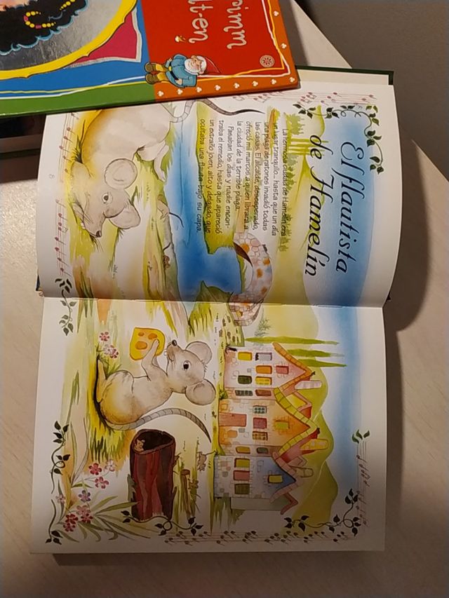 cuentos infantiles Perrault. 2 libros.