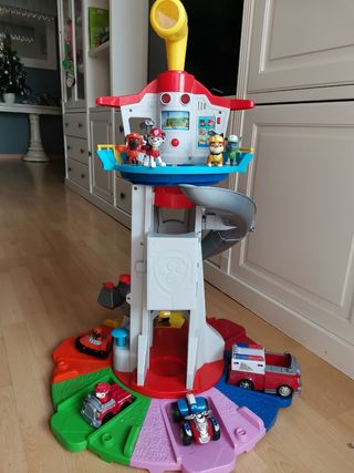 centro de mando super patrulla canina