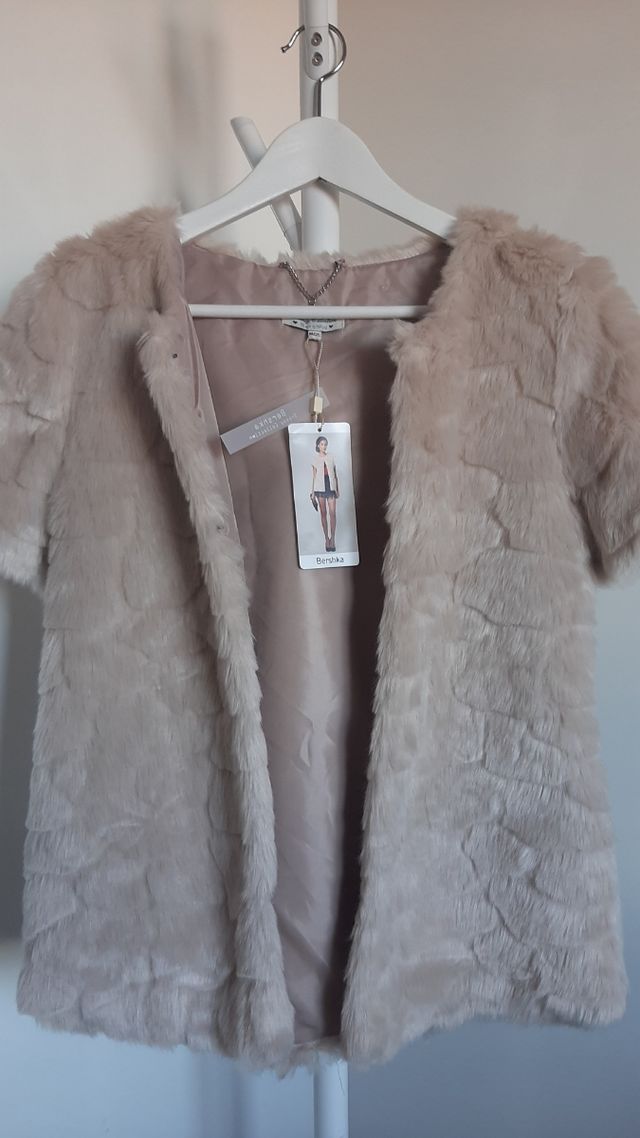 chaleco bershka rosa palo de pelo
