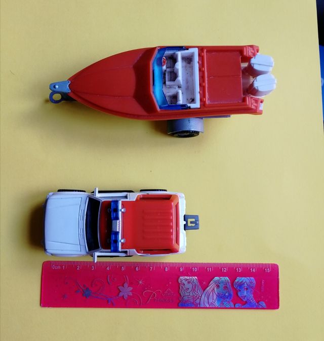 Coches metálicos antiguos 