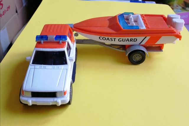 Coches metálicos antiguos 