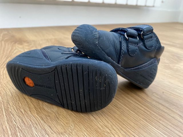 Vendo zapatos biomecanics bebe talla 20-21