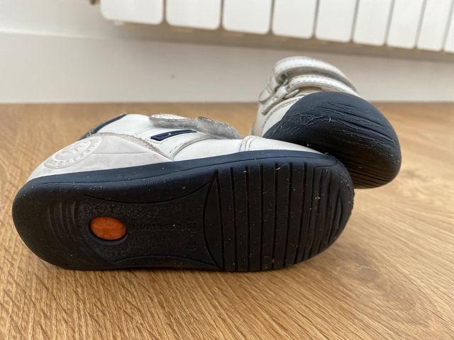 Vendo zapatos biomecanics bebe talla 20-21