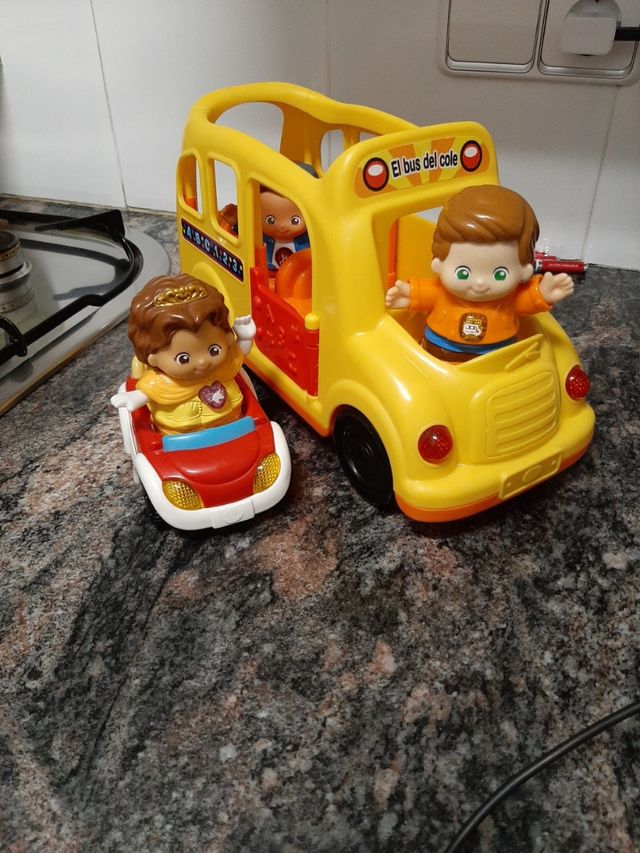 coche y autobus  interacti amigos tuc tuc de vtech