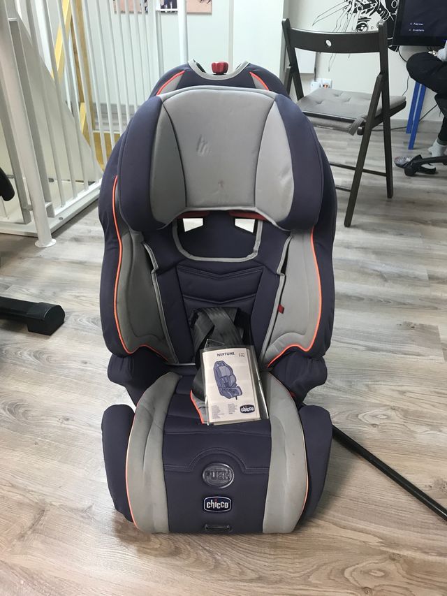 Silla Para Coche Chicco Neptune De 9 A 36 Kg De Segunda Mano Por 10 Eur En Móstoles En Wallapop