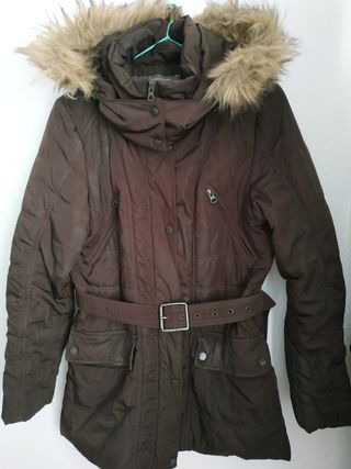 anorak marron mujer