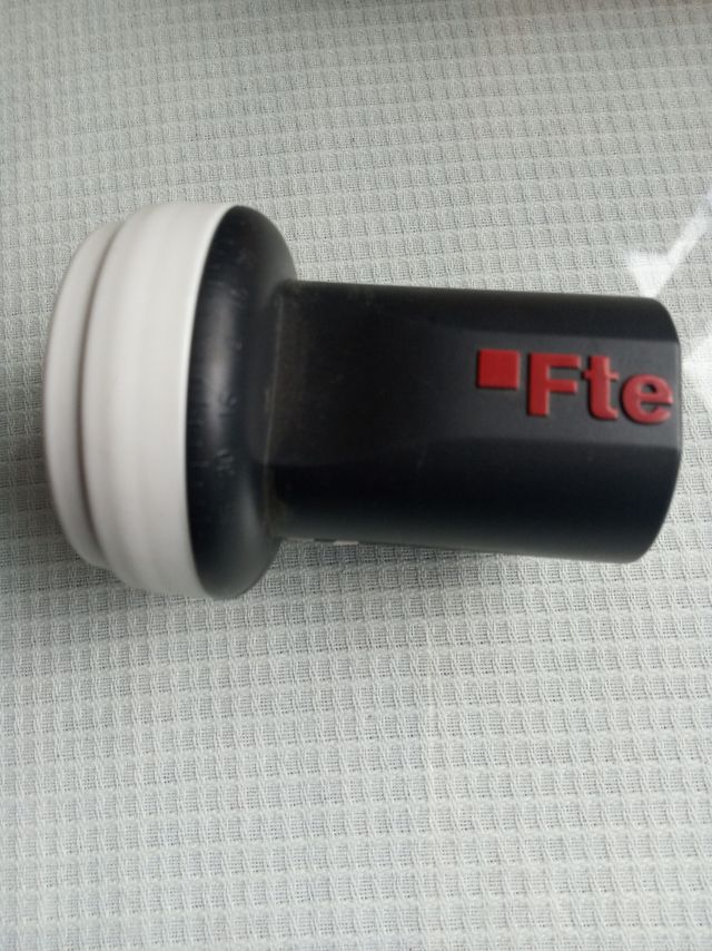 Conversor universal para antena parabólica