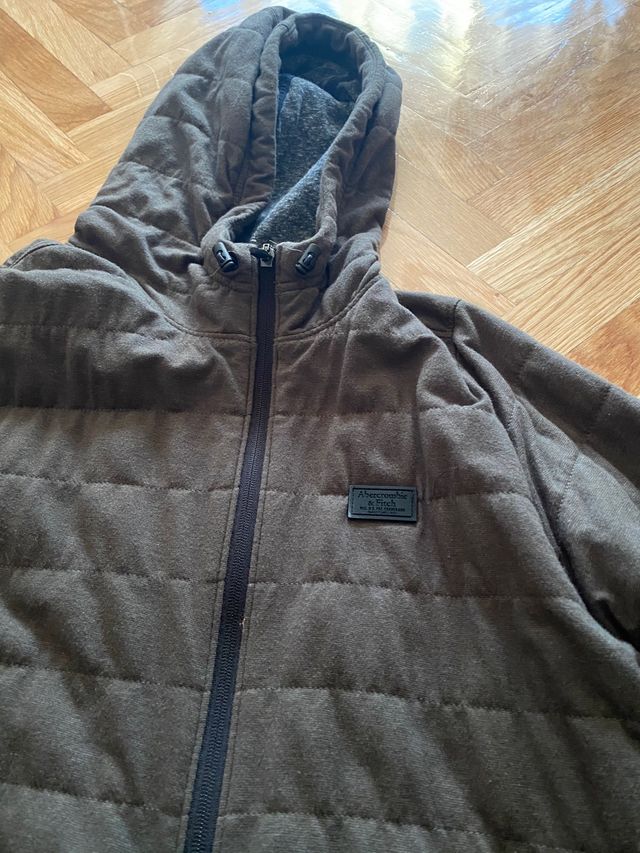 Chaqueta sudadera abercrombie seminueva