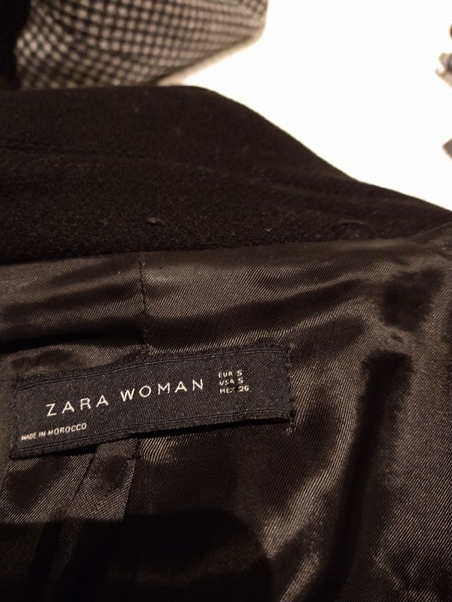abrigo trenca negra Zara
