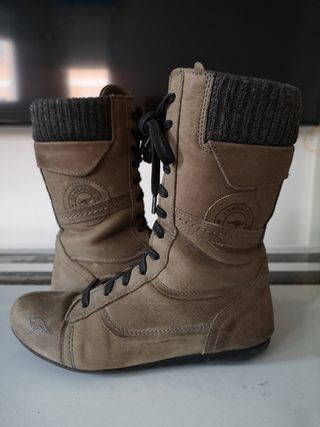 Botas boxeo Kangaroos de segunda mano por 7 EUR en Burlada en WALLAPOP