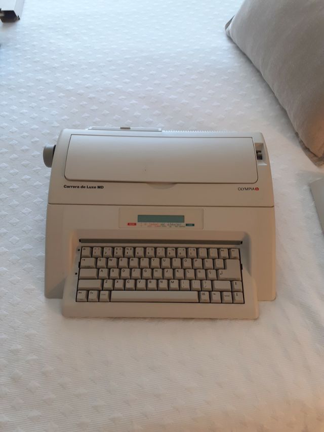 máquina de escribir Olympia