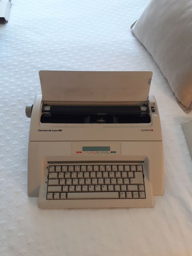 máquina de escribir Olympia