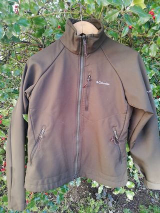 Chaqueta columbia titanium mujer de segunda mano por 40 EUR en Torrelodones  en WALLAPOP