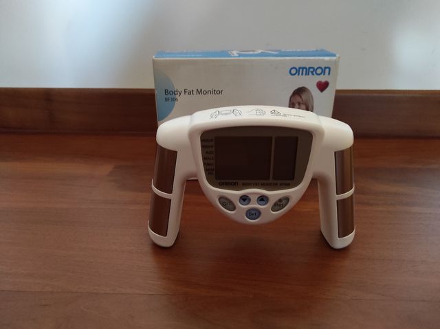 Aparato para medir el tejido adiposo omron