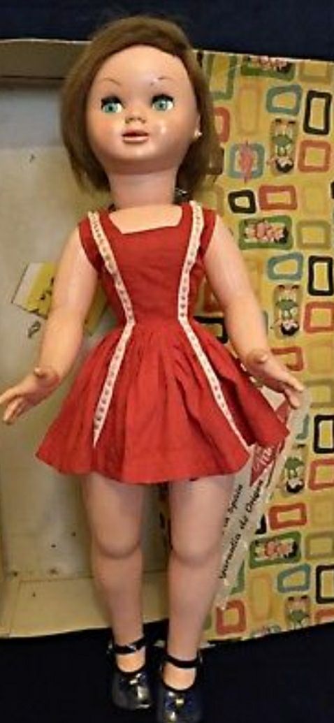 Vestido muñeca Pierina. Famosa.