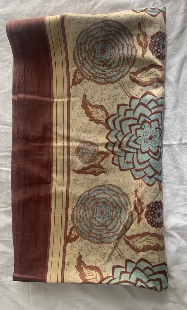 Fular/pareo hecho a mano