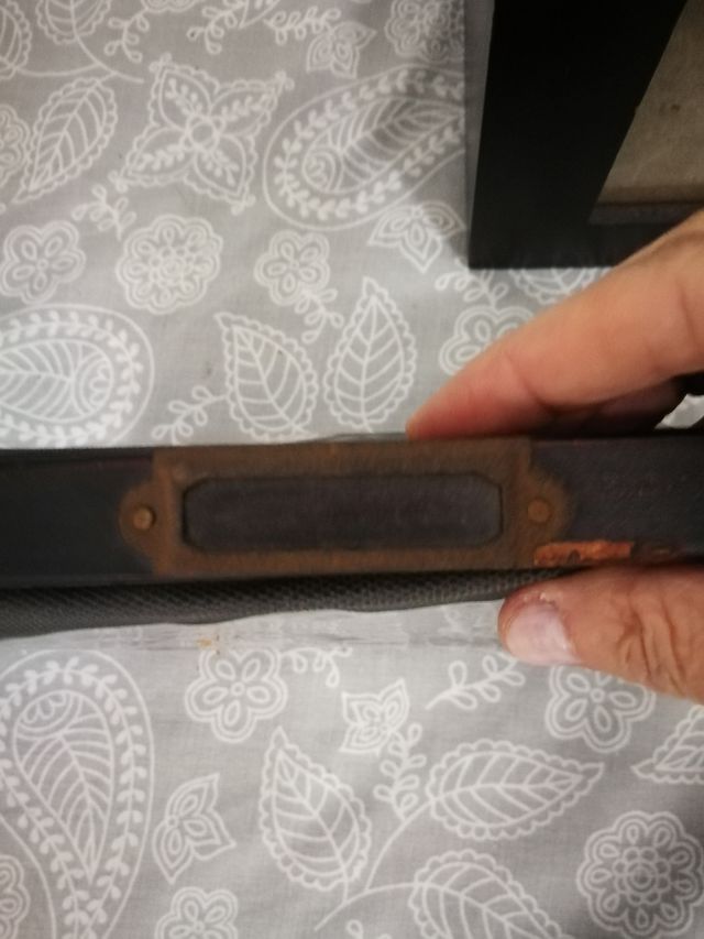 Caja portafotos de madera.