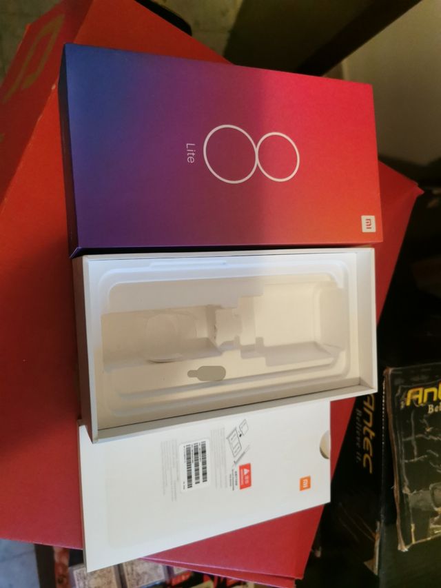Caja Xiaomi Mi 8 Lite