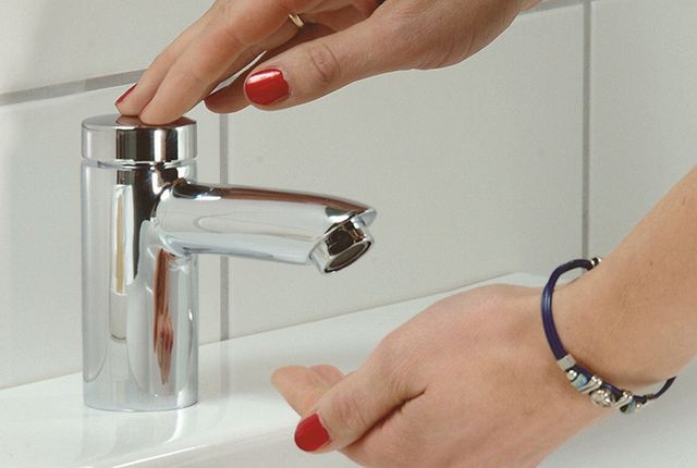 Grifo temporizado lavabo Schell Petit 021220699