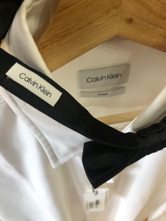 Camisa Calvin Klein + pajarita +gemelos a estrenar