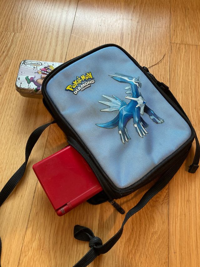 Porta consolas Pokemon