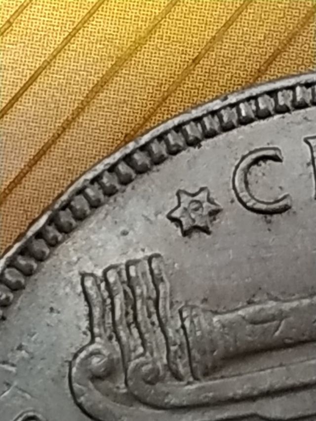 Moneda 5 pesetas. Francisco Franco Caudillo