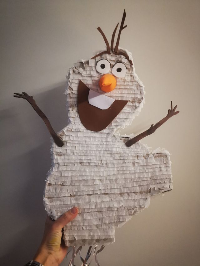 piñata Olaf de frozen.
