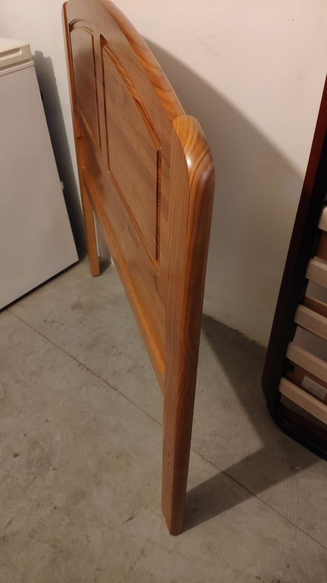 Cabecero de madera
