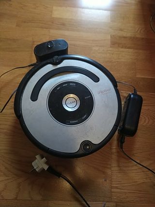 Roomba serie 500 en funcionamiento de segunda mano por 100 EUR en Burgos en  WALLAPOP