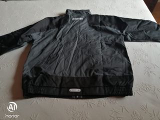 Cazadora Scania de segunda mano por 70 EUR en Santander en WALLAPOP