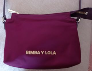 Bolso Bandolera S Nylon Frambuesa. de segunda mano por 45 EUR en Lugar  Nuevo de La Corona en WALLAPOP