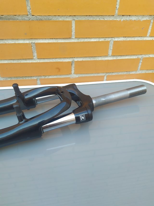 SUNTOUR CR-8V 55mm 700c V-Brake. Horquilla NUEVA