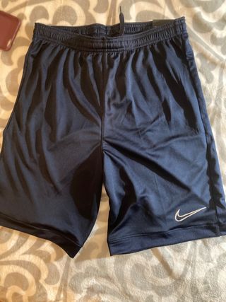 Pantalón Nike Azul Marino de segunda mano por 5 EUR en Sedaví en WALLAPOP