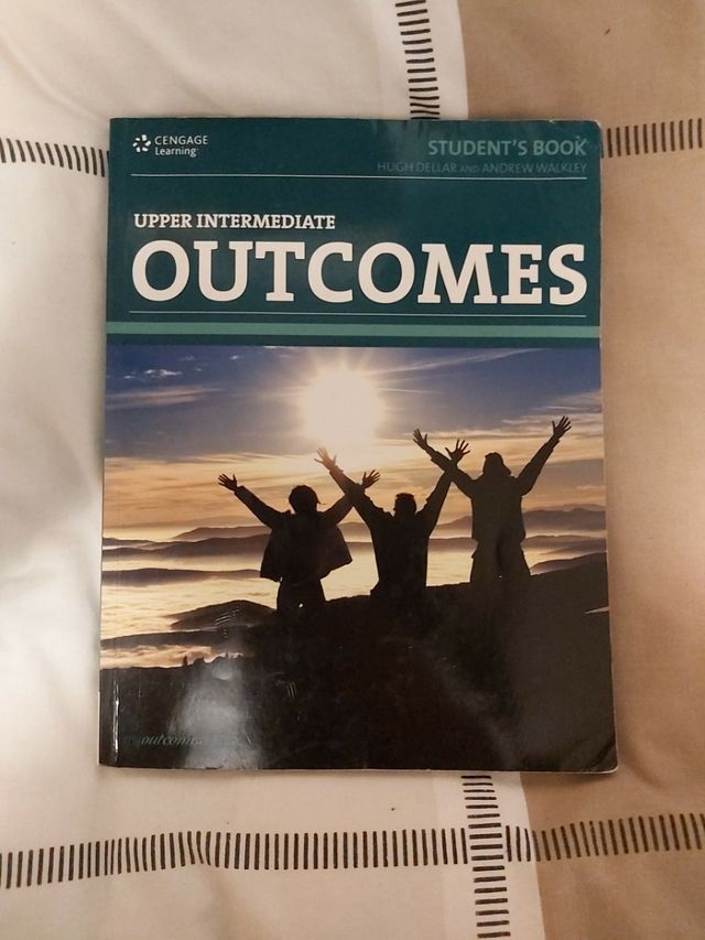 Libro Upper intermediate Outcomes