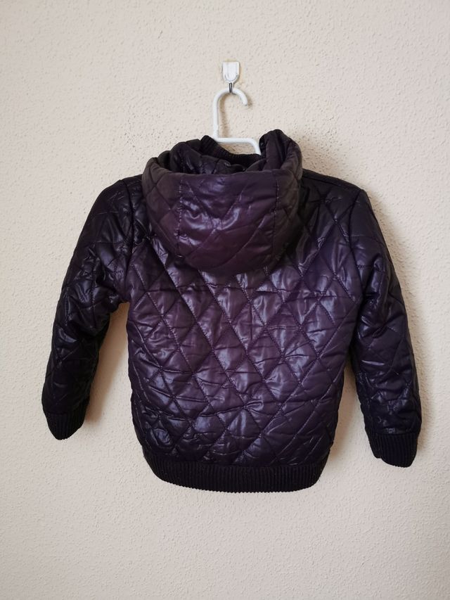Cazadora niño talla 6-7 años de Zara reversible.