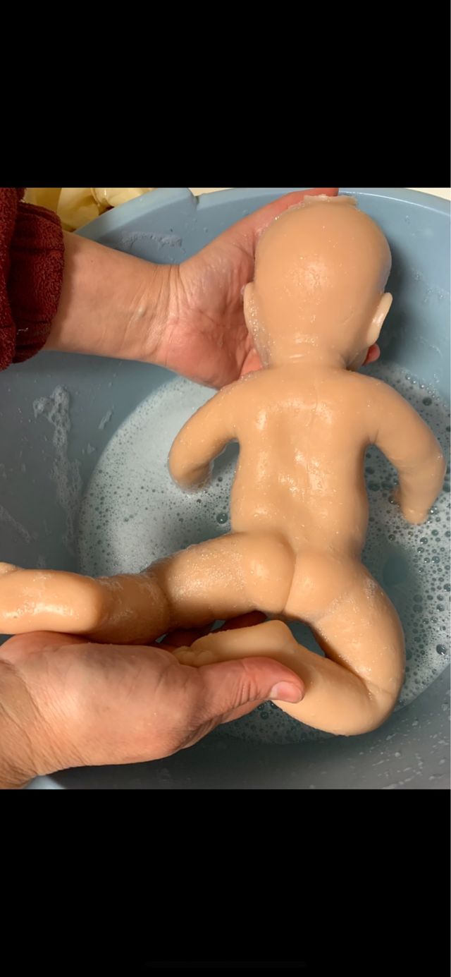 Reborn silicona en blanco 40 cm