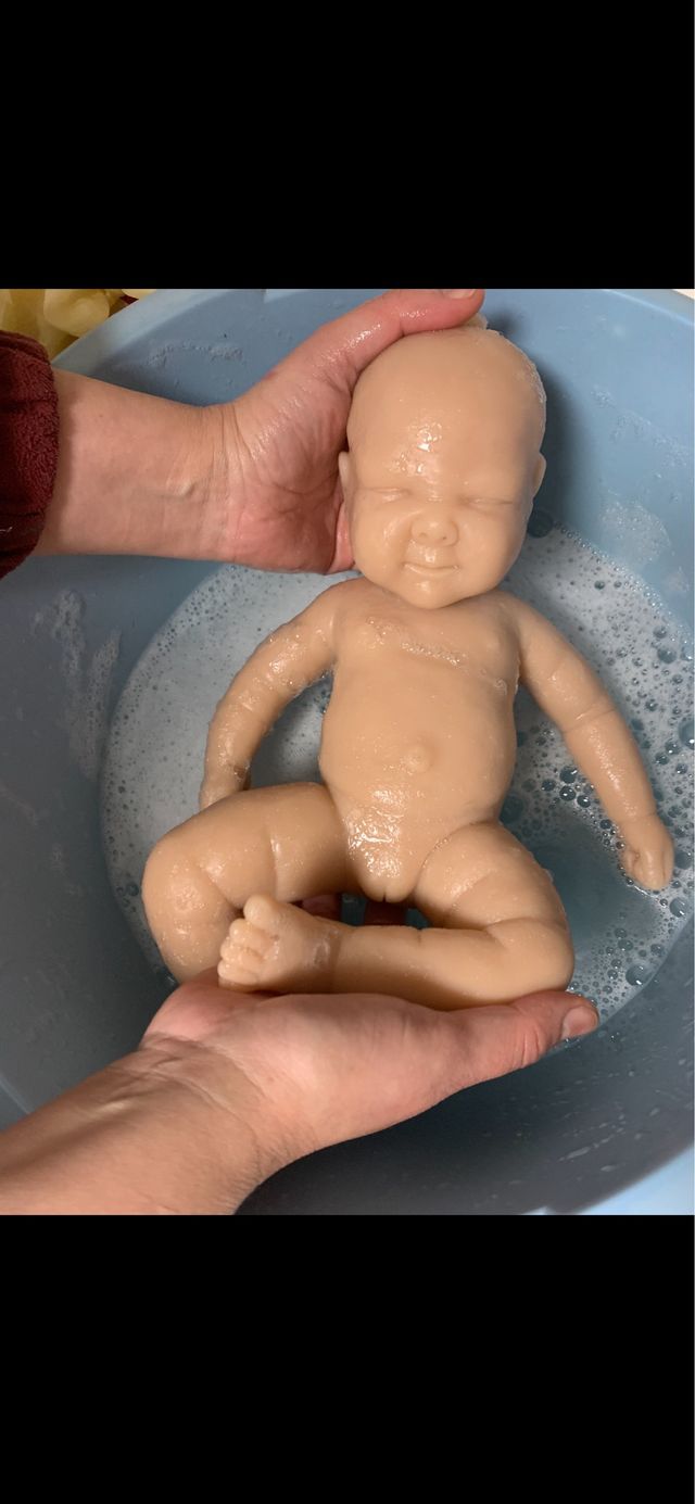 Reborn silicona en blanco 40 cm