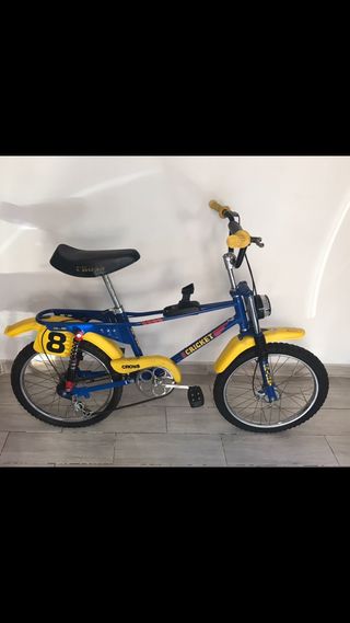 Bicicleta cricket cross estado de coleccionista de segunda mano por 600 EUR  en Madrid en WALLAPOP