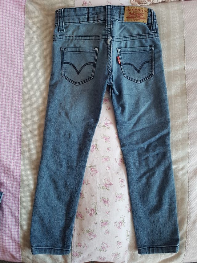 Vaquero Levi's niña talla 4 años 711 Skinny