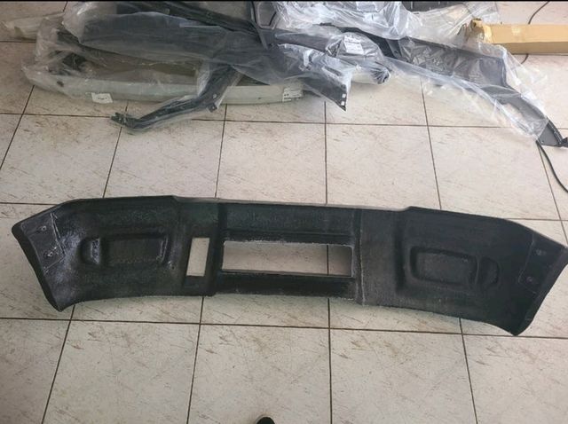 Parachoques delantero Land Rover Discovery 98- TD5