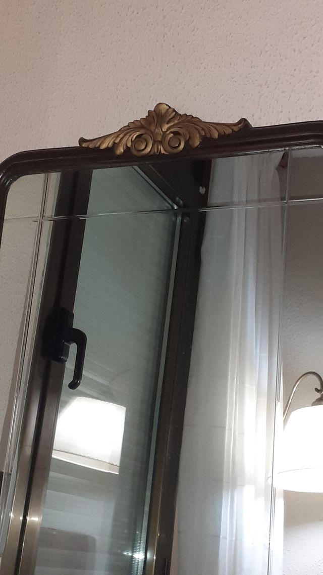 MAGNIFICA CONSOLA Y ESPEJO ESTILO ISABELINO