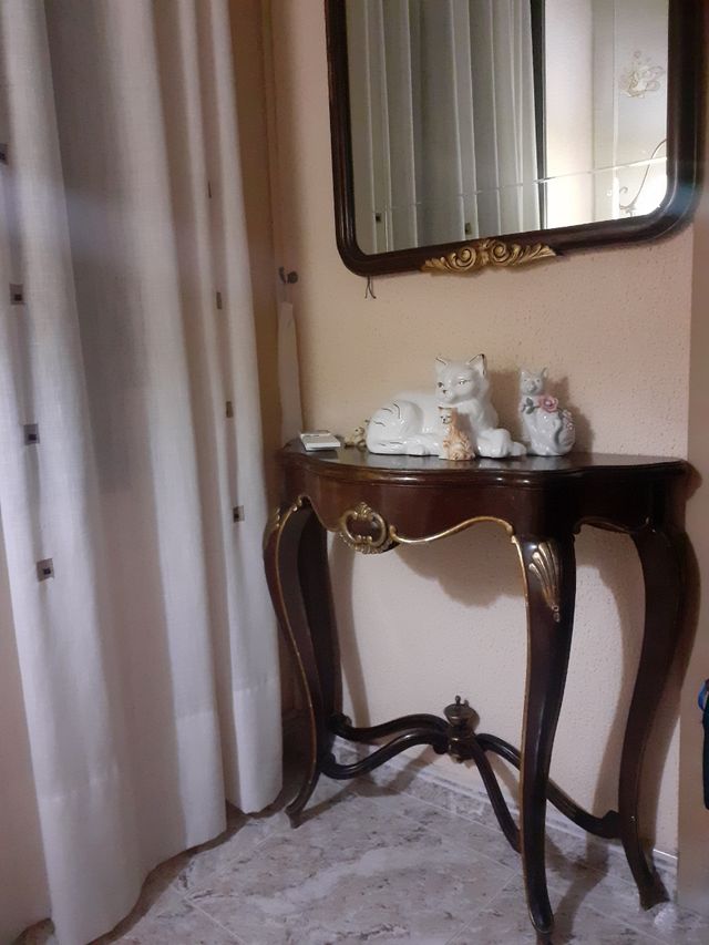 MAGNIFICA CONSOLA Y ESPEJO ESTILO ISABELINO