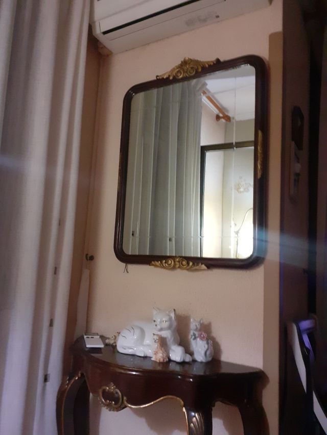 MAGNIFICA CONSOLA Y ESPEJO ESTILO ISABELINO