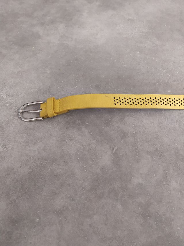 CINTURÓN COLOR MOSTAZA