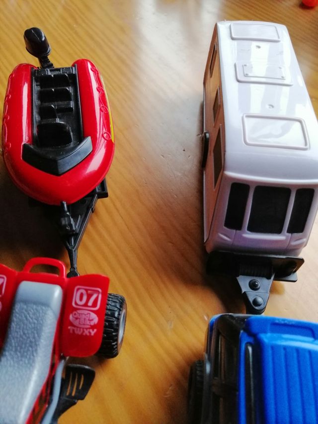 Lote de coche y quad