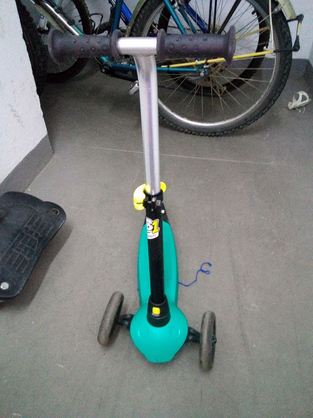 Patinete tres ruedas Decathlon