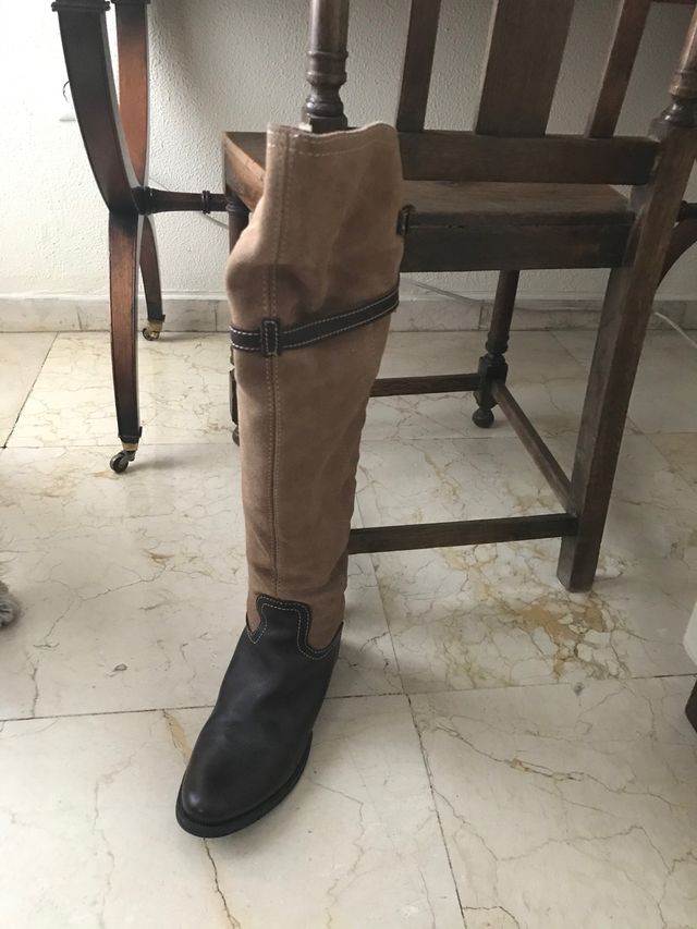 Botas de caña alta en ante y piel